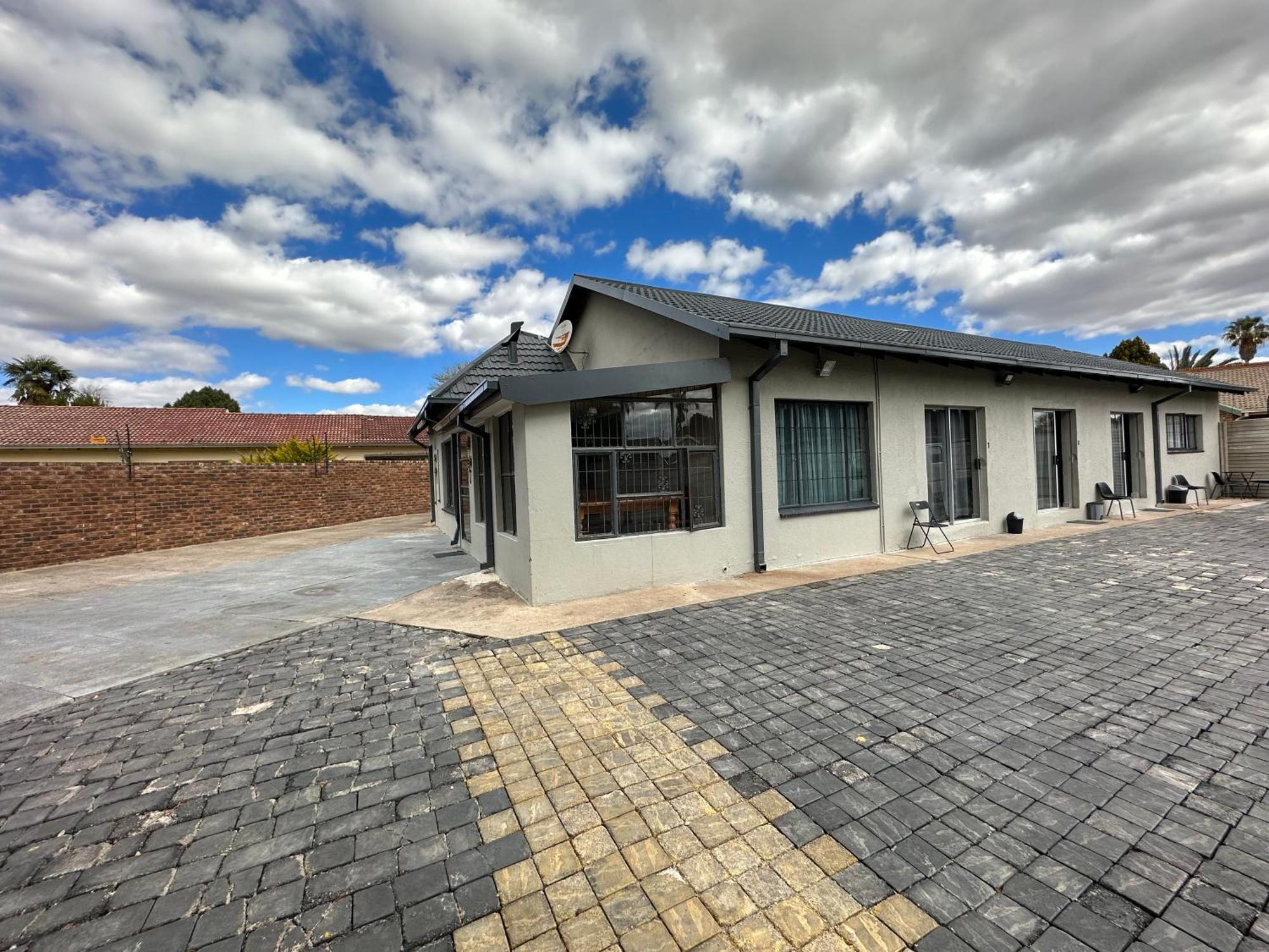 Favour Guest House Polokwane Zewnętrze zdjęcie