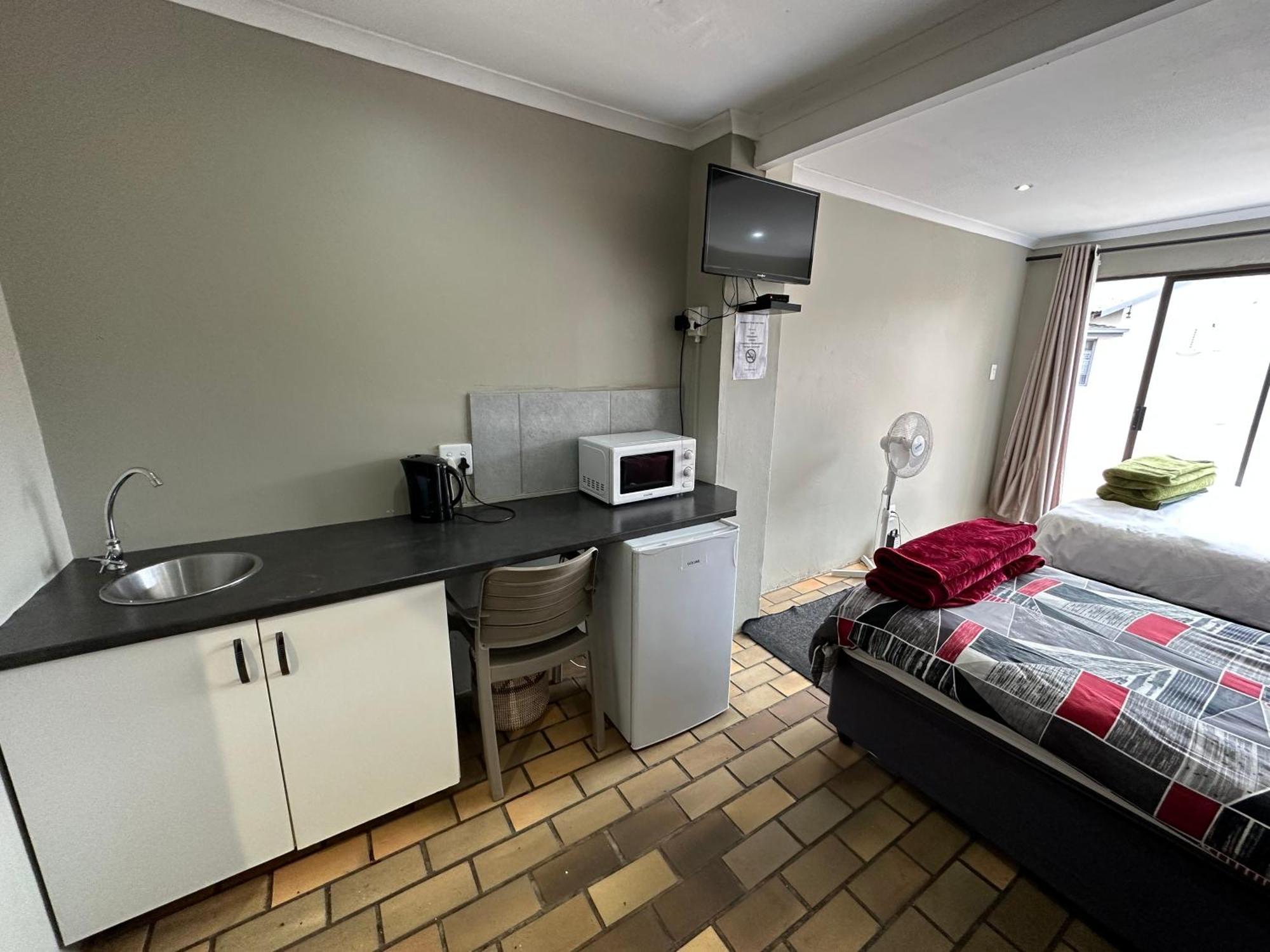 Favour Guest House Polokwane Zewnętrze zdjęcie