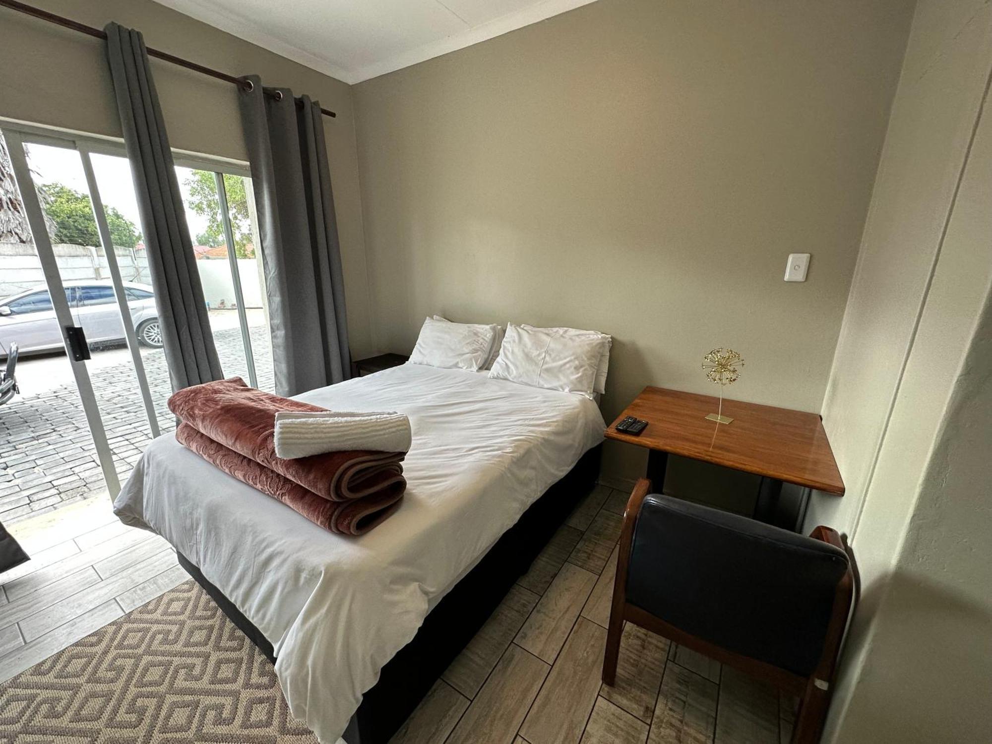 Favour Guest House Polokwane Zewnętrze zdjęcie